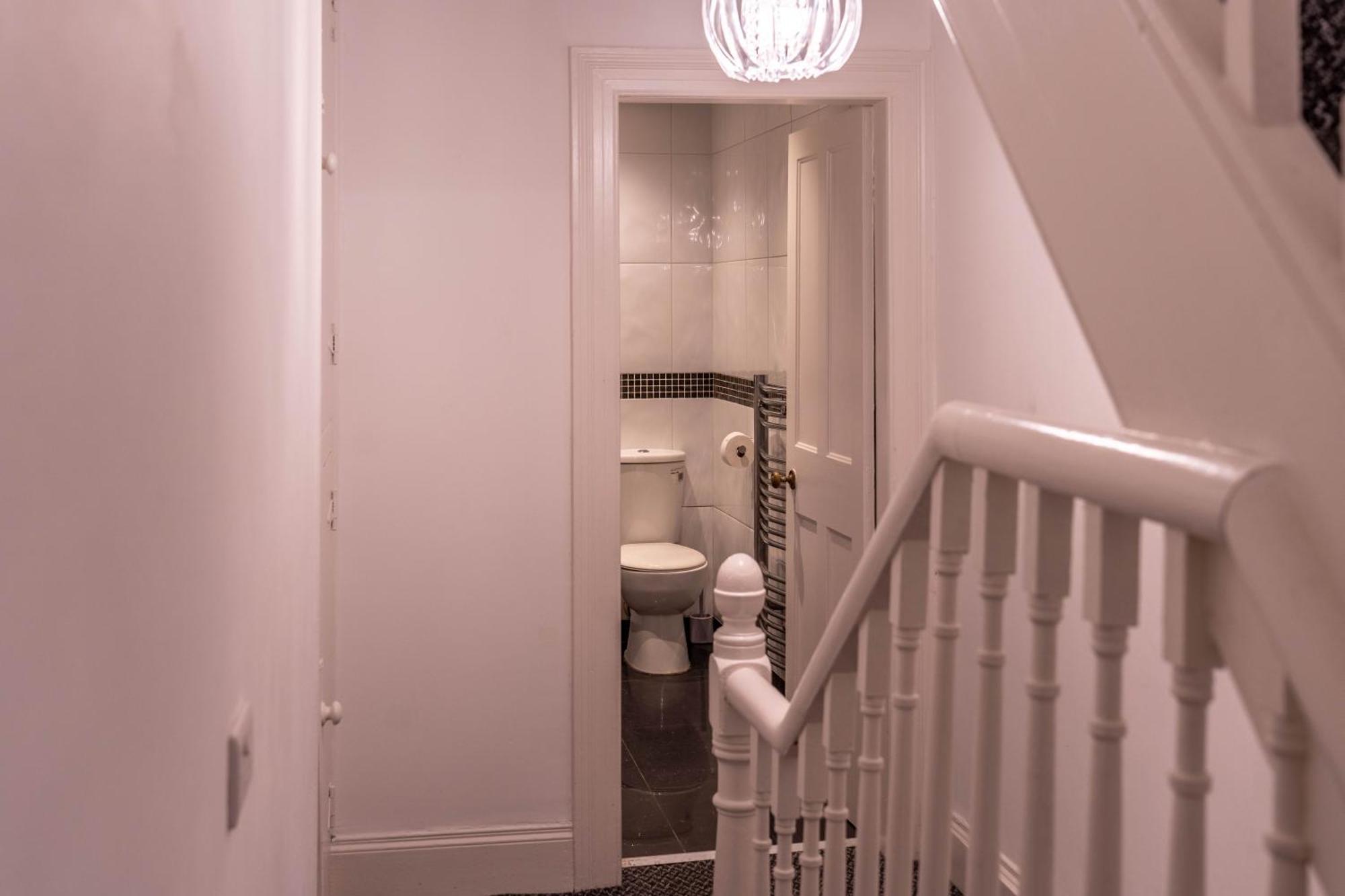 Lodging In Carrickfergus Centre エクステリア 写真